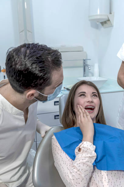 Best Urgent Tooth Repair  in Livonia, LA